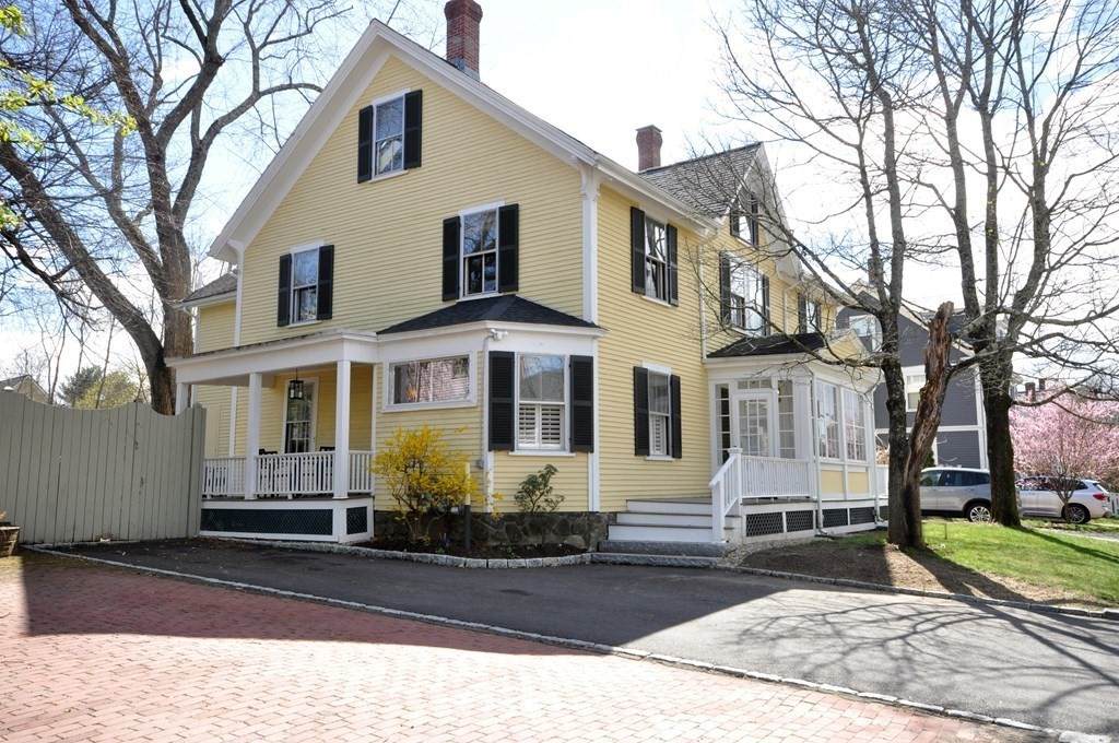 419 Main Street - Photo 1