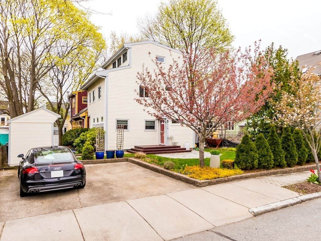 110 Clay St - Photo 1