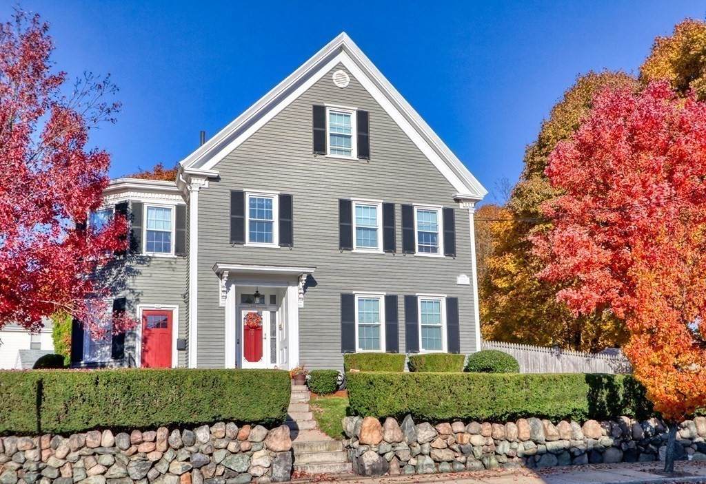 305 Franklin St - Photo 1