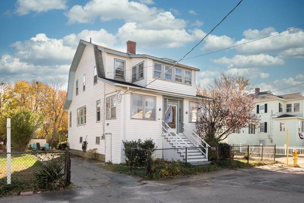 48 Bates St - Photo 1