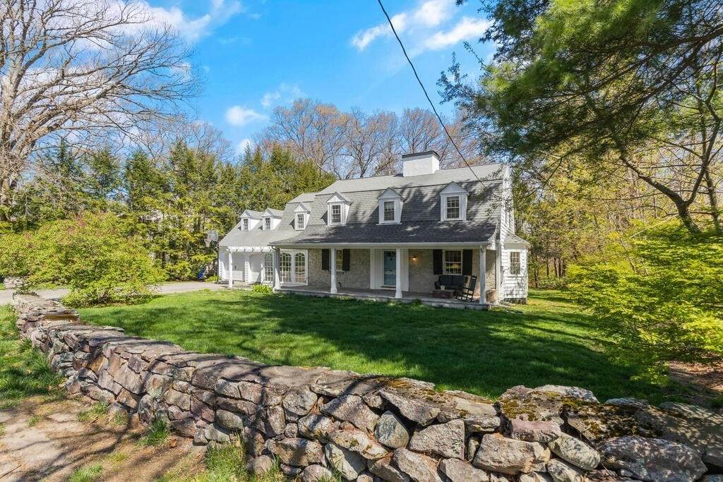 16 Columbine Rd - Photo 1