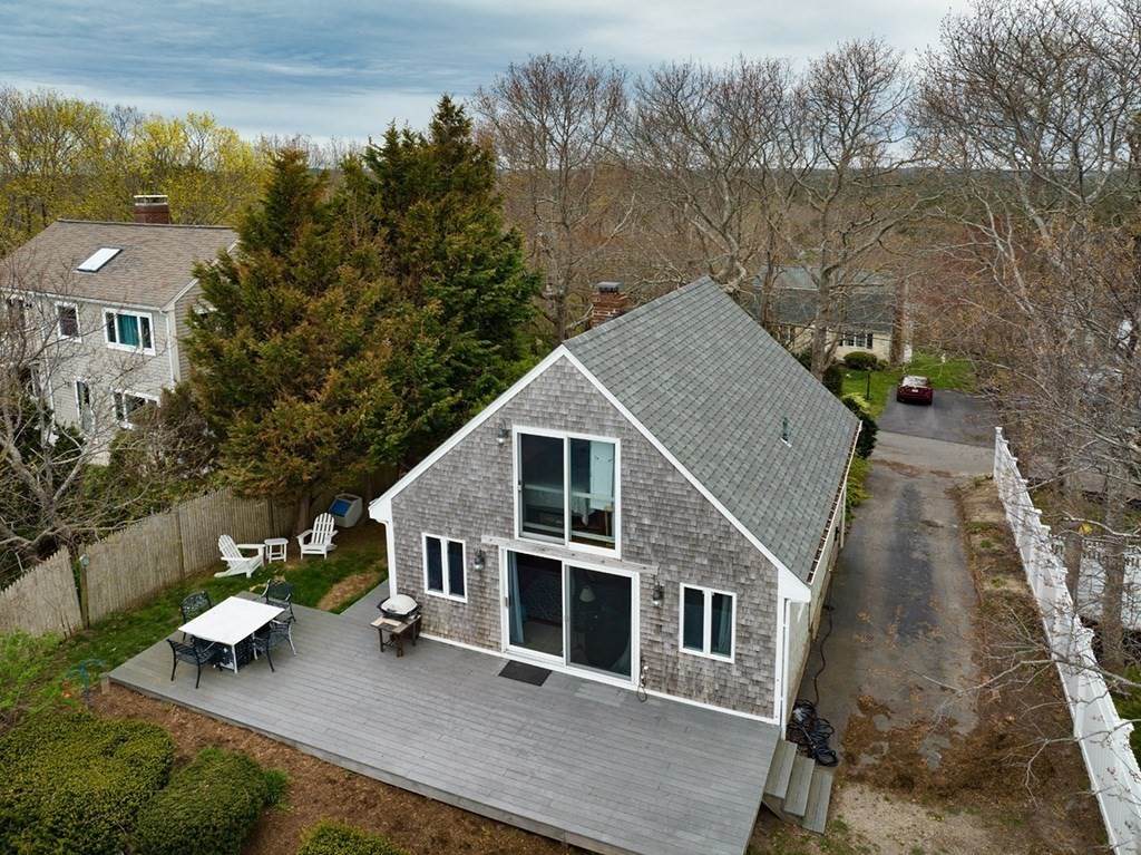 16 Shore Dr - Photo 1