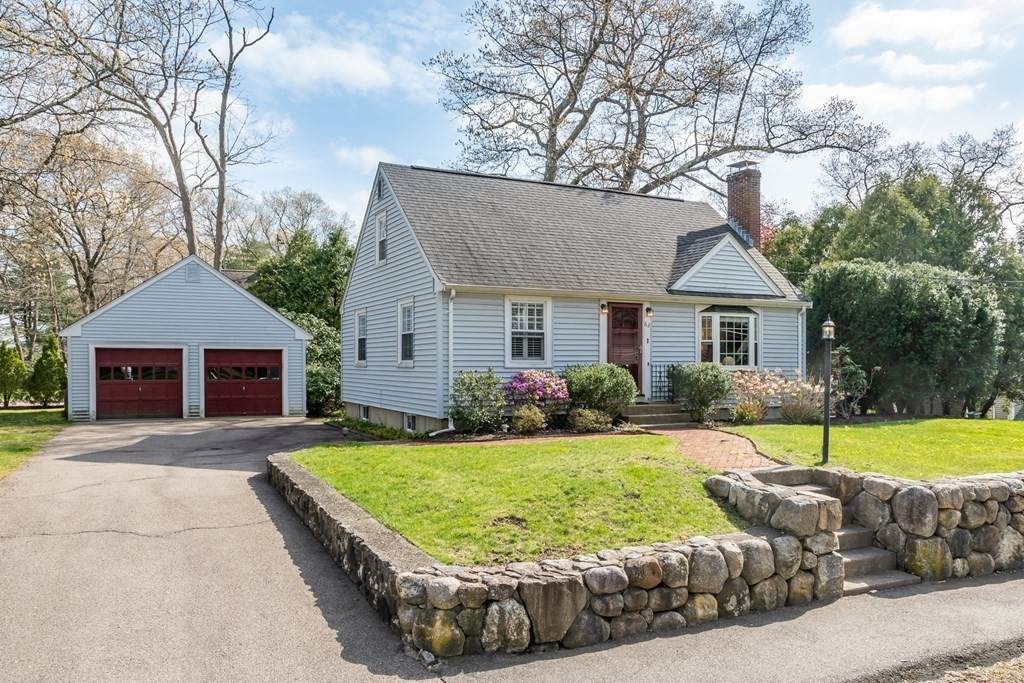 62 Fisher St - Photo 1