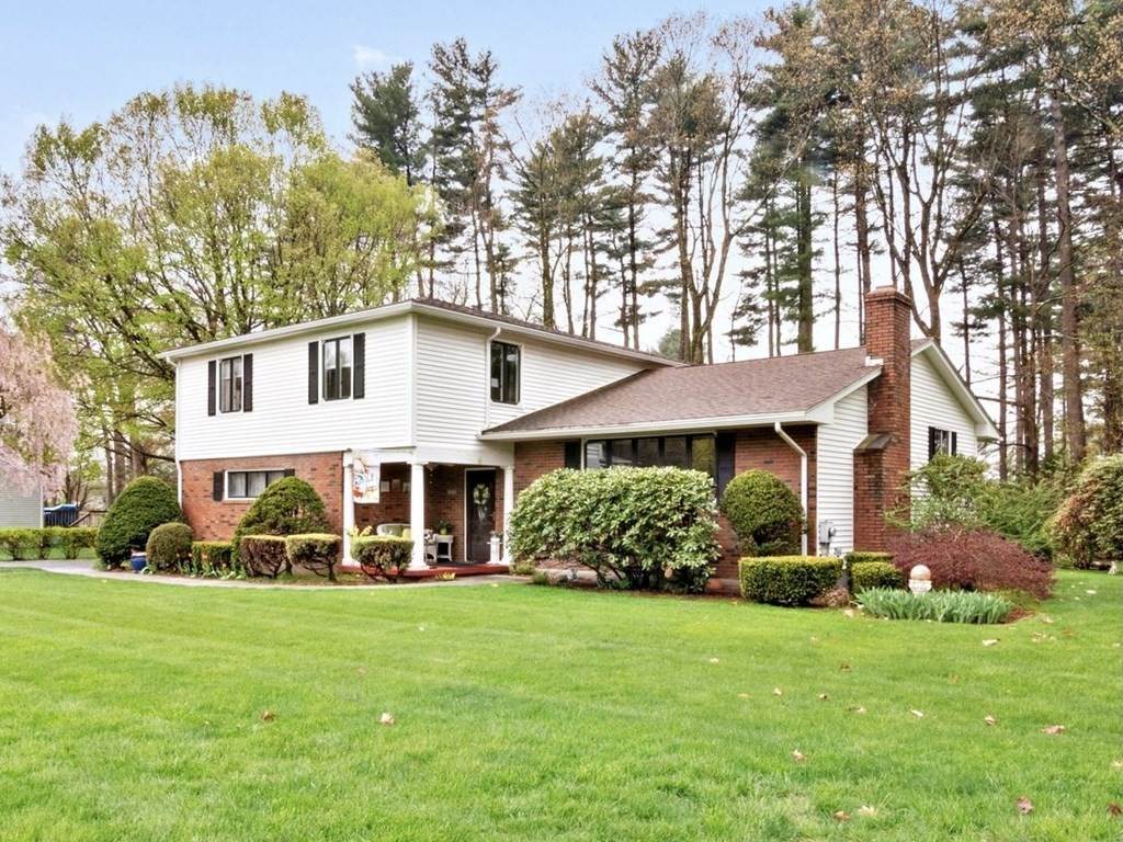 58 Woodcliff Drive - Photo 1