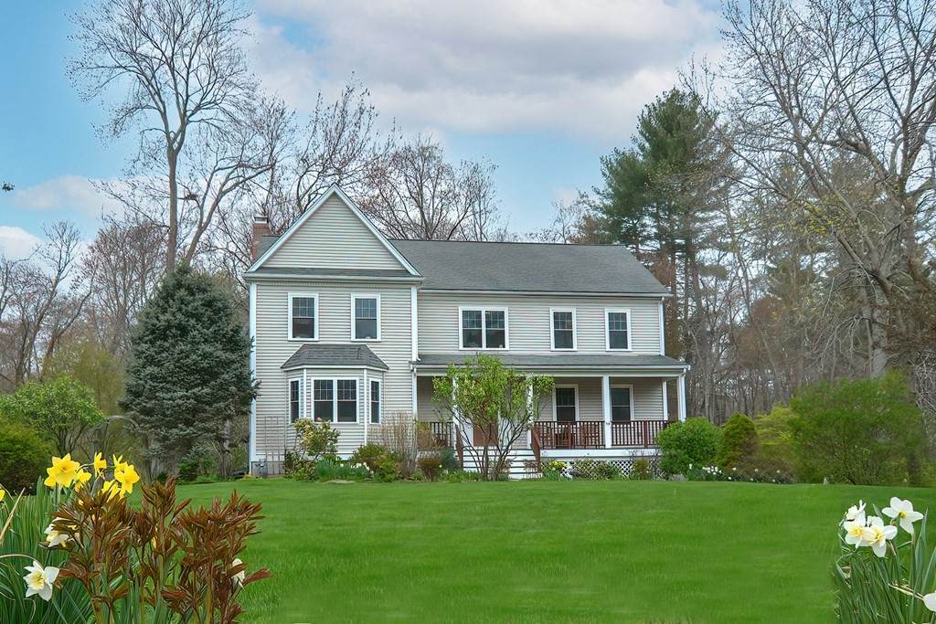 54 Pilgrim Road - Photo 1