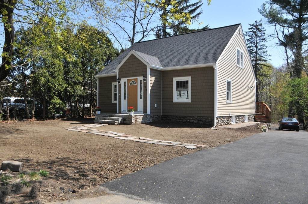 120 Malden St - Photo 1