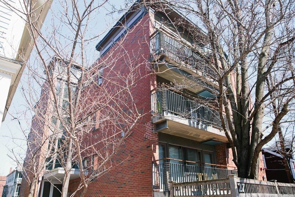 27 West Street - Photo 1