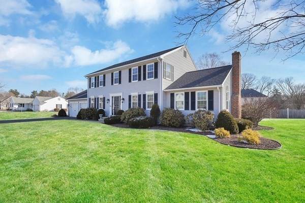 24 Christopher Ln - Photo 1