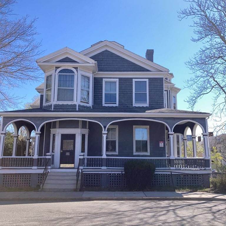 542 County St - Photo 1