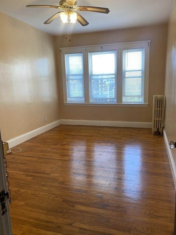 170 Bellingham - Photo 1