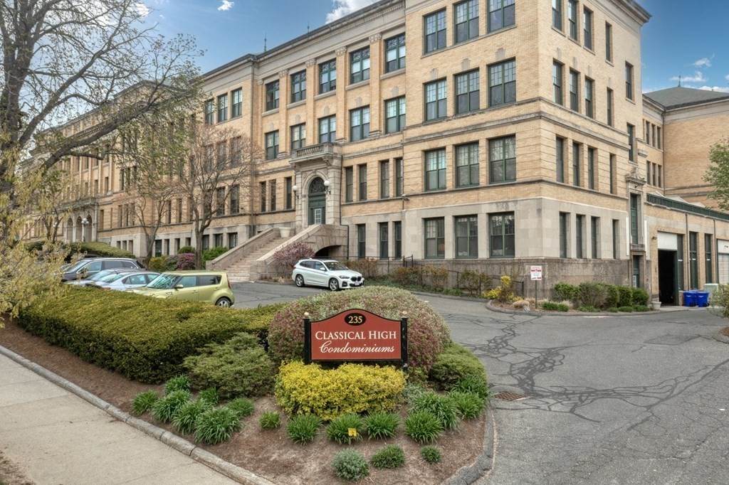 235 State St - Photo 1