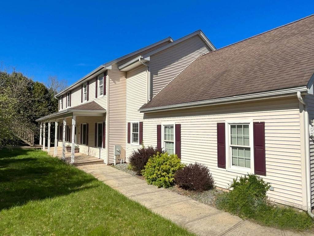 62 Isabel Ln - Photo 1