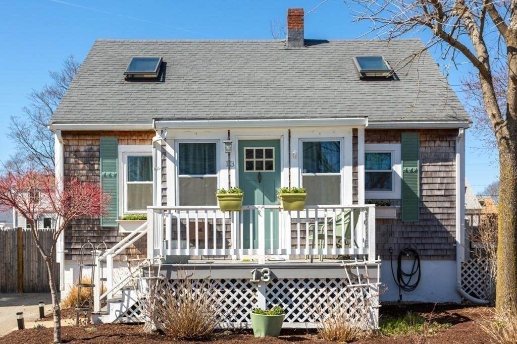 13 E St - Photo 1