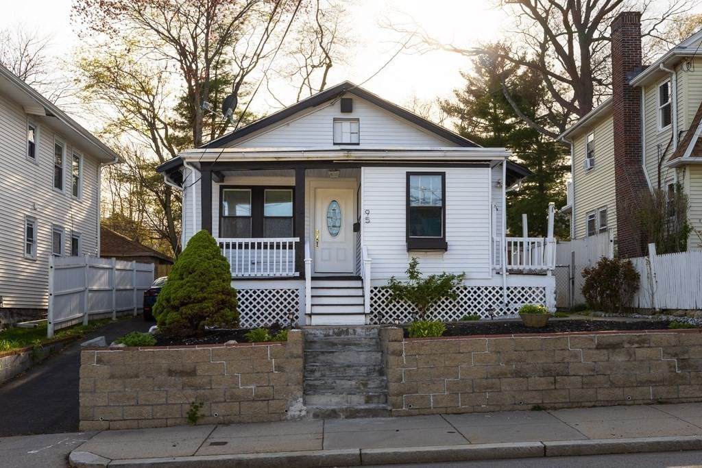 95 Wood Ave - Photo 1
