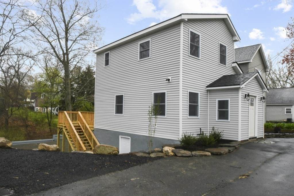 11 Hillside Road - Photo 1