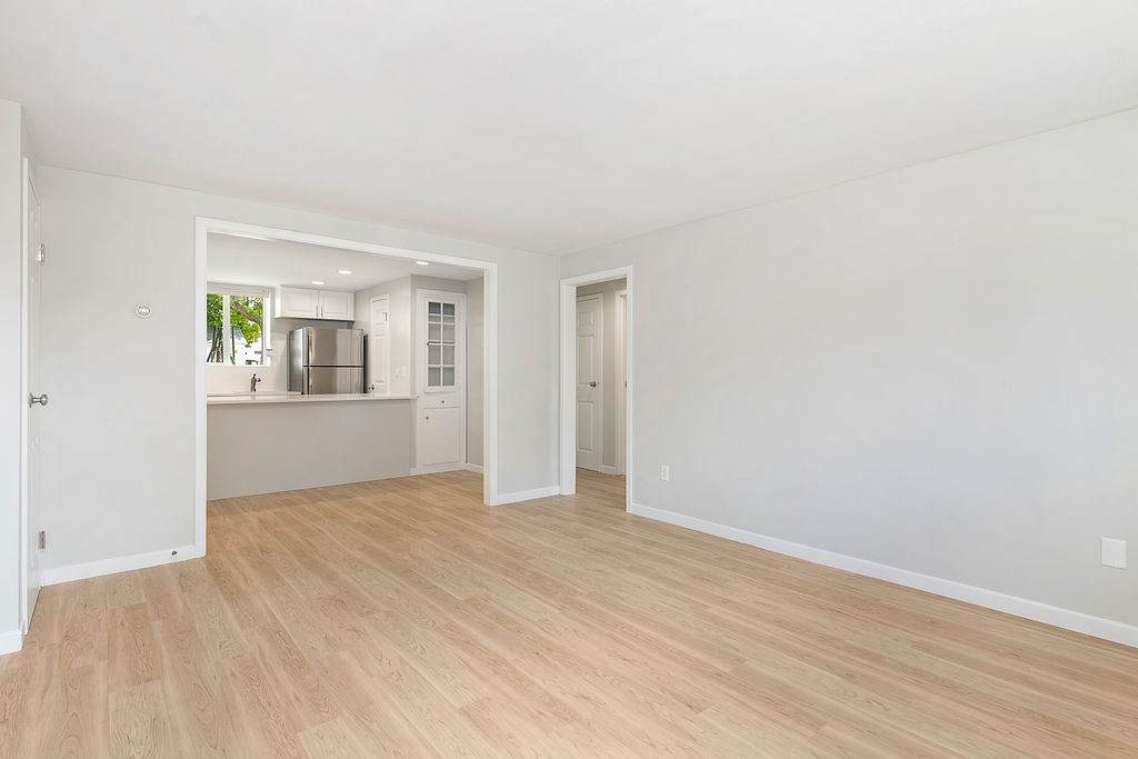 112 West Emerson - Photo 1