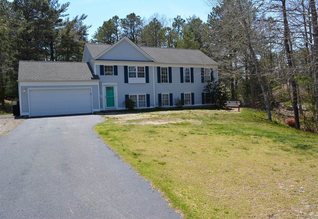 81 Amanda Ave - Photo 1