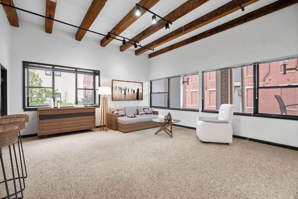 33 Sleeper St - Photo 1