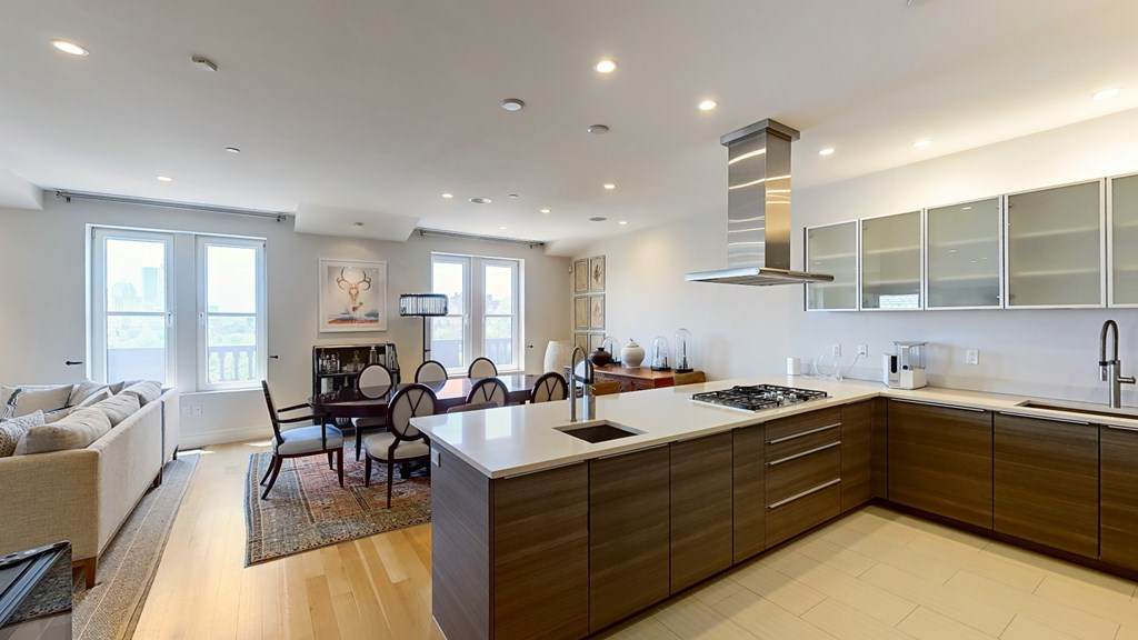 9 Park St - Photo 1