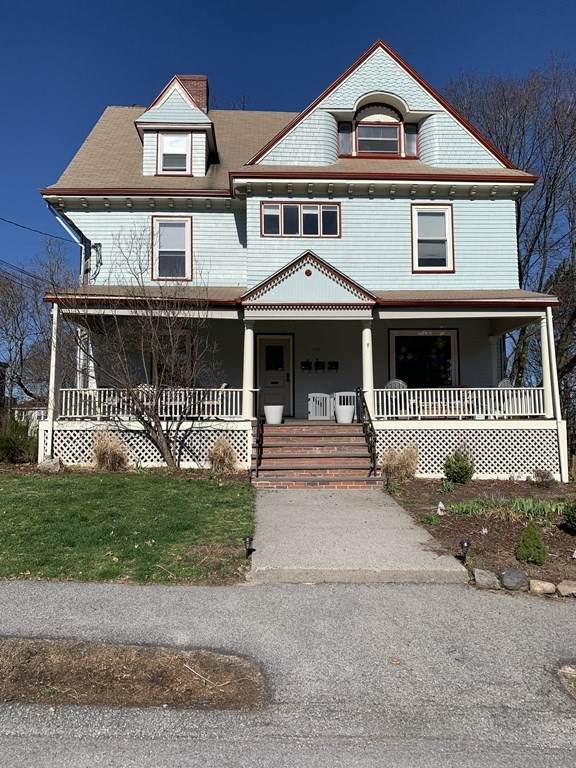 169 Hunnewell Ave - Photo 1