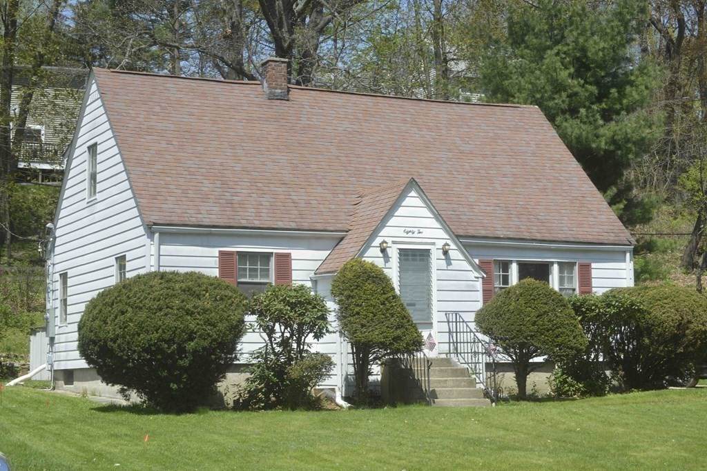 82 Beaverbrook Parkway - Photo 1