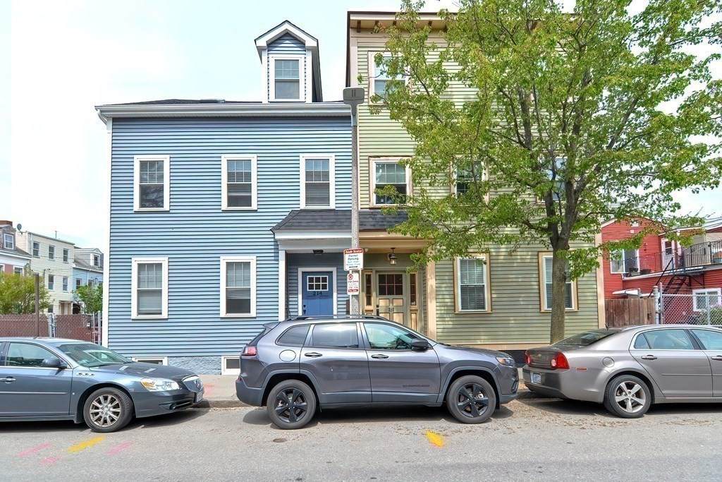 216 E Street - Photo 1