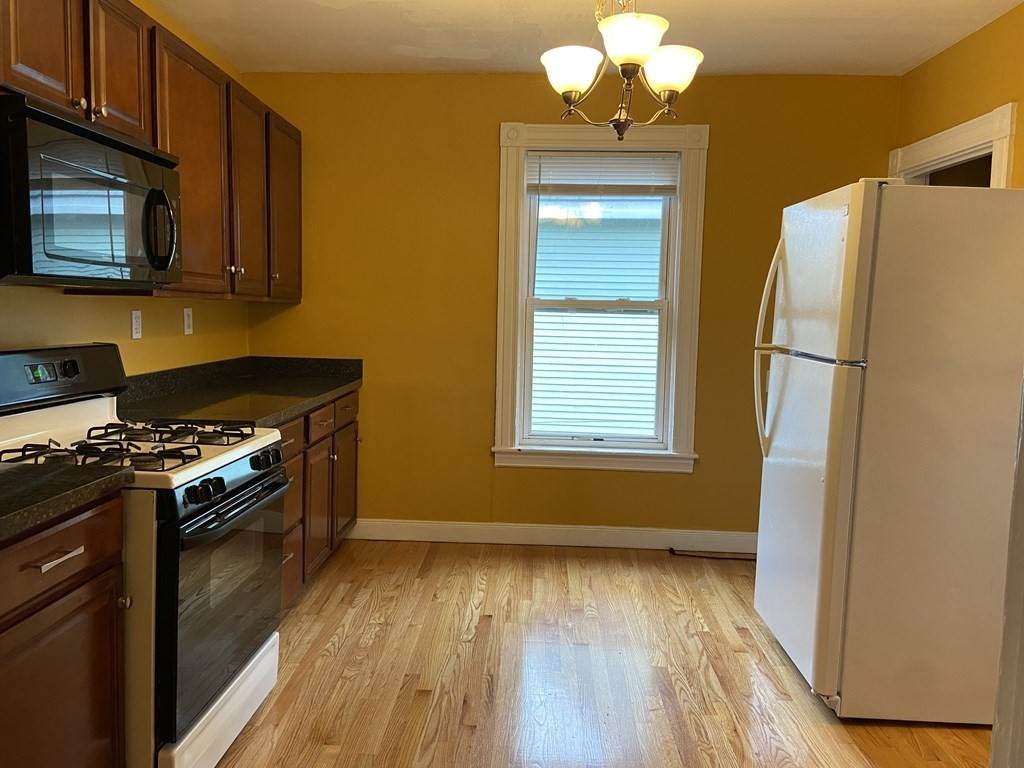 77 Orchard St - Photo 1