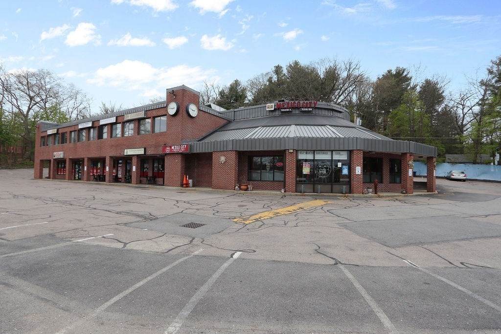 1 West Union St - Photo 1