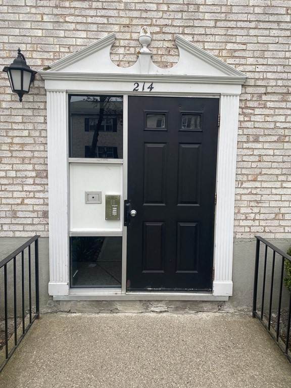 214 Lake Shore Rd - Photo 1