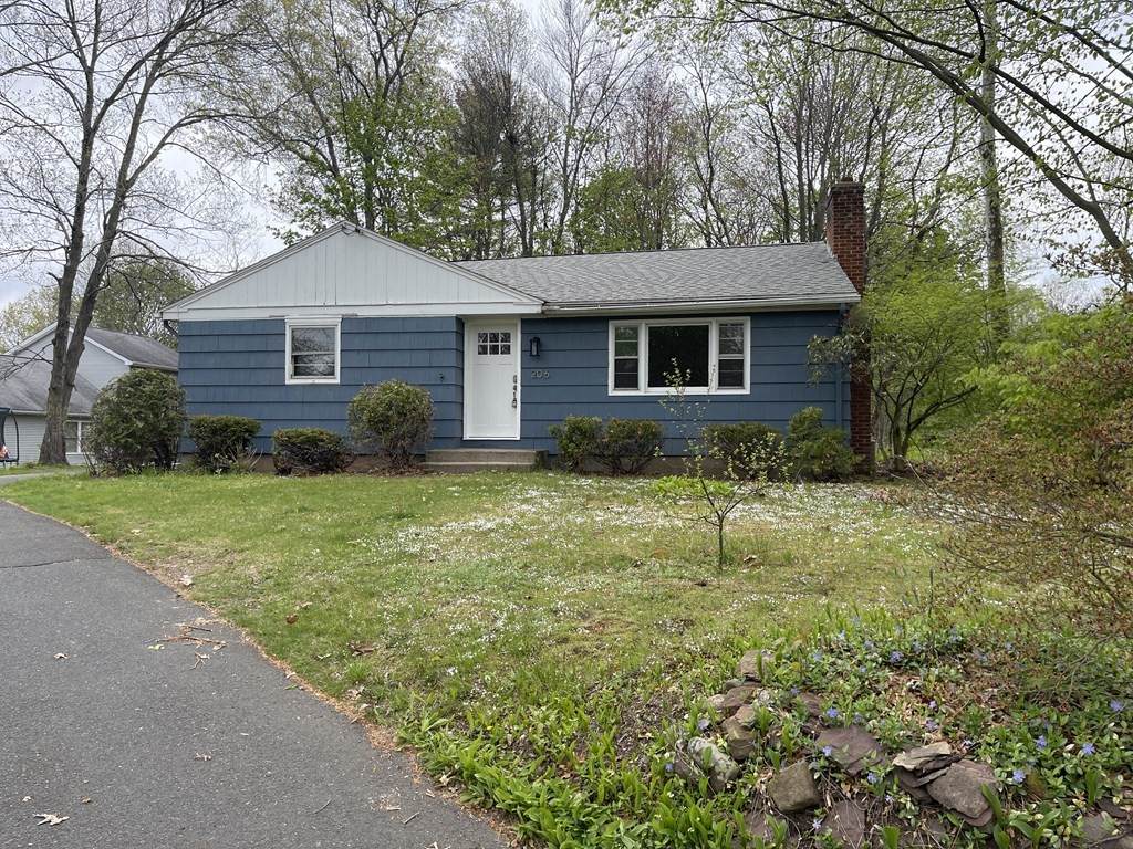 206 Southwick St - Photo 1
