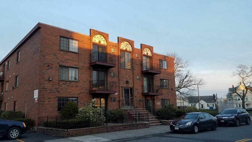 20 South - Photo 1