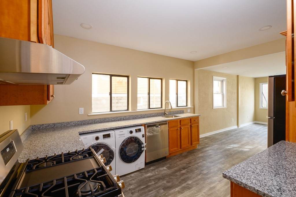 73 Bartlett St. - Photo 1