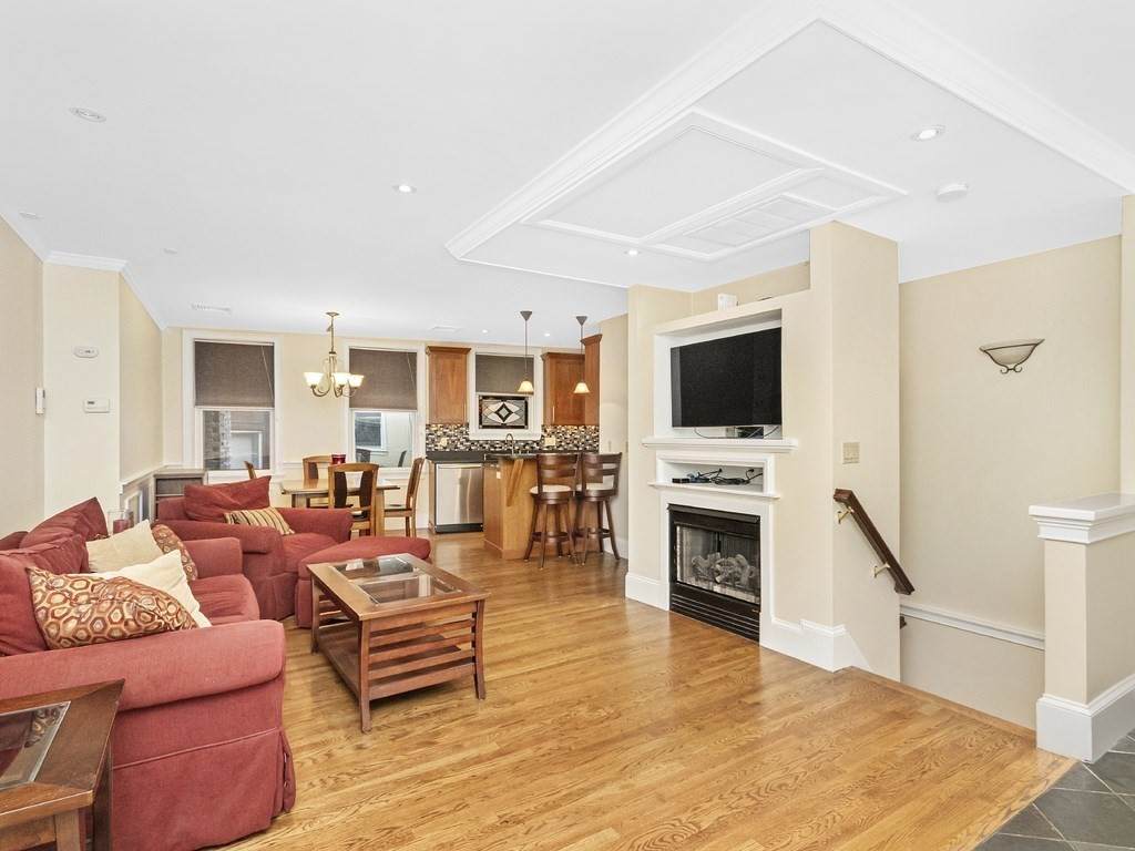 8 Noyes Place - Photo 1