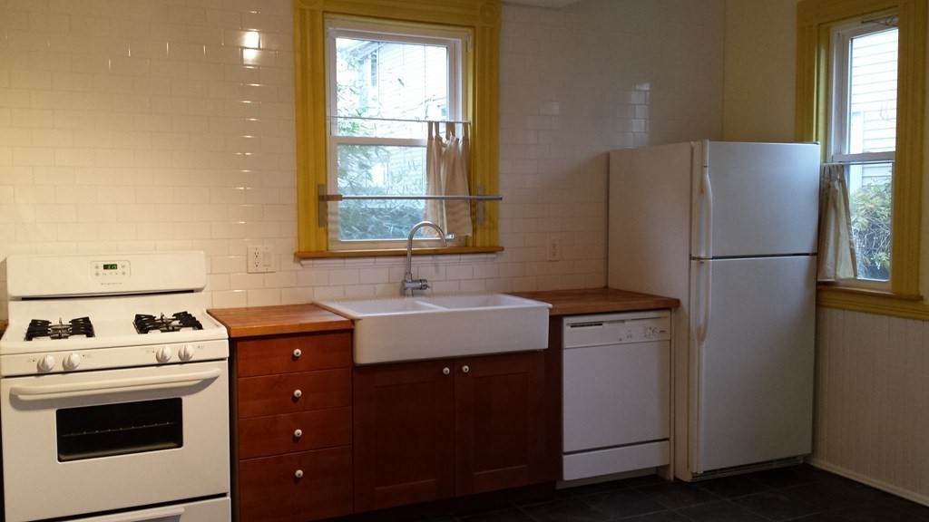 37 Vernon St - Photo 1