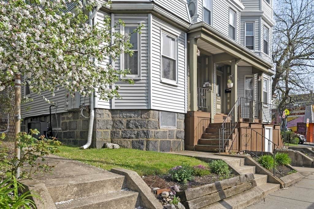 176 Hyde Park Ave - Photo 1