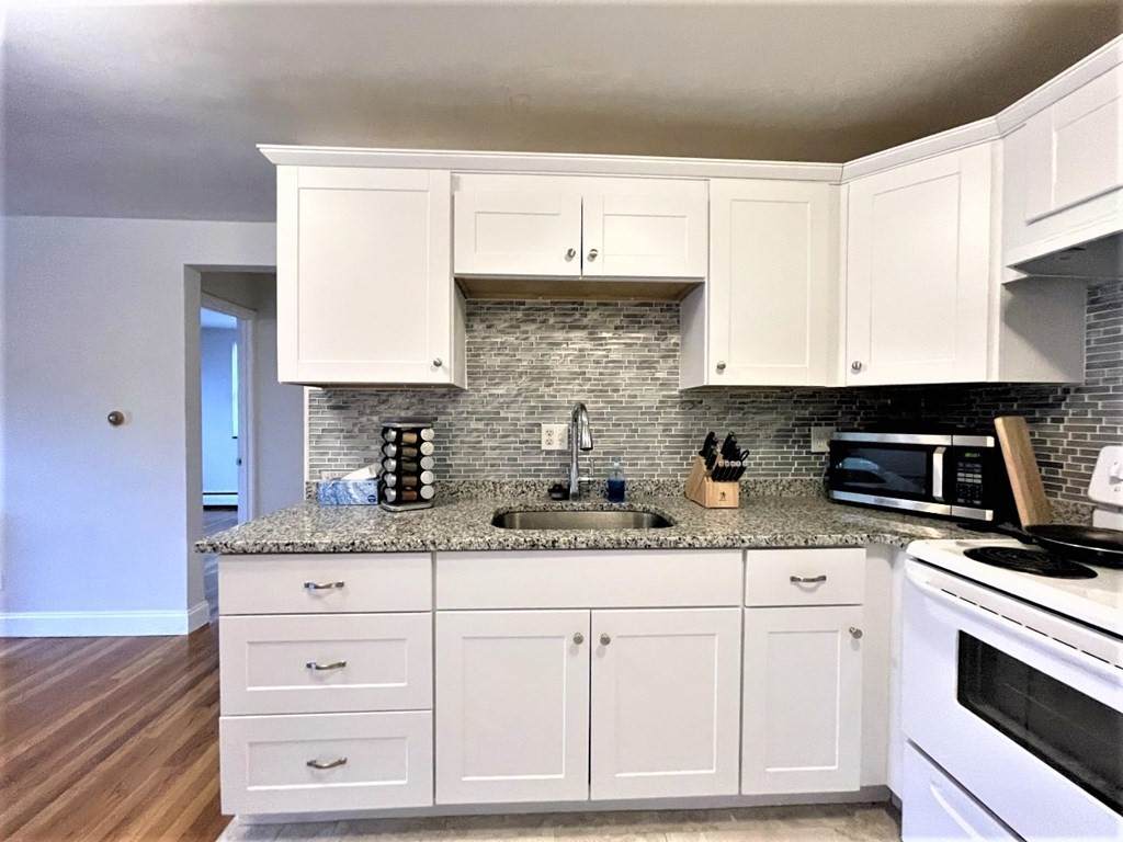 17 Carey Ave - Photo 1