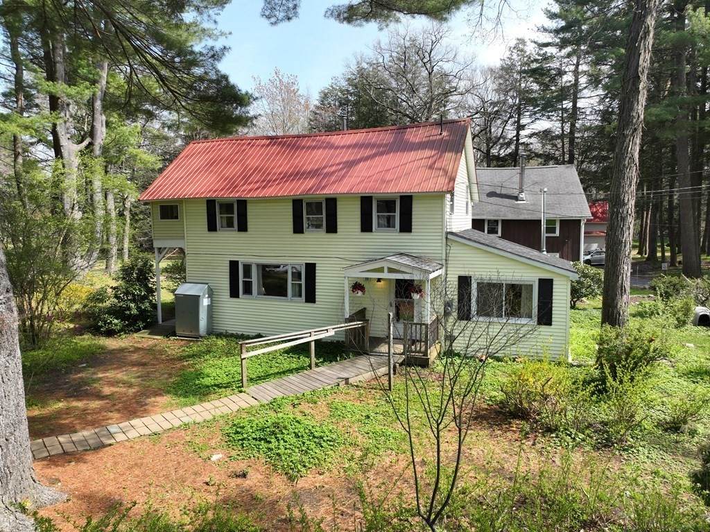 111 Laurel Park - Photo 1