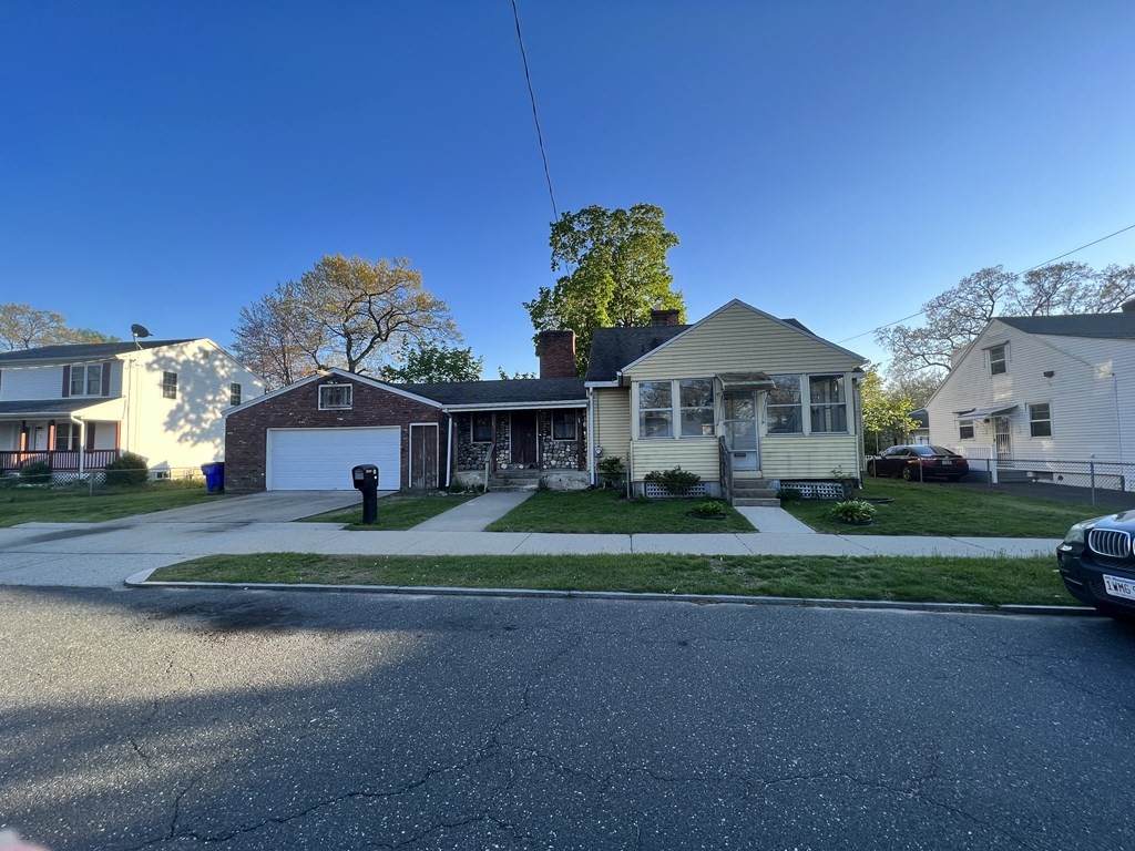 34 Border St - Photo 1