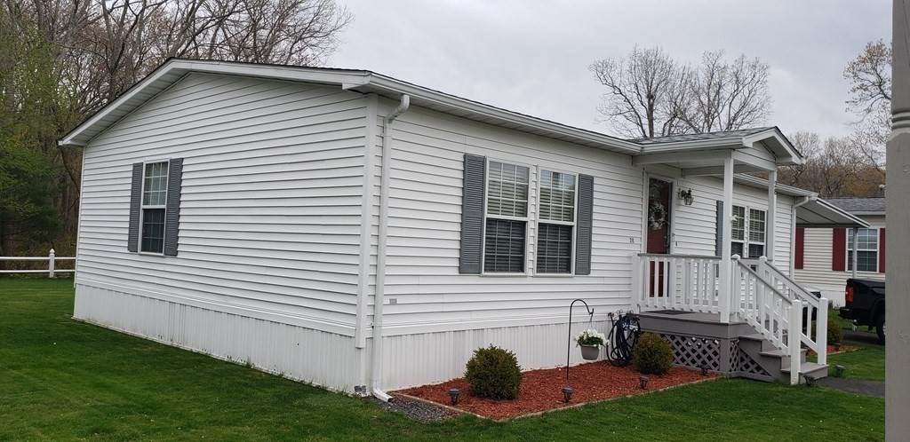 28 Arcadia Drive - Photo 1