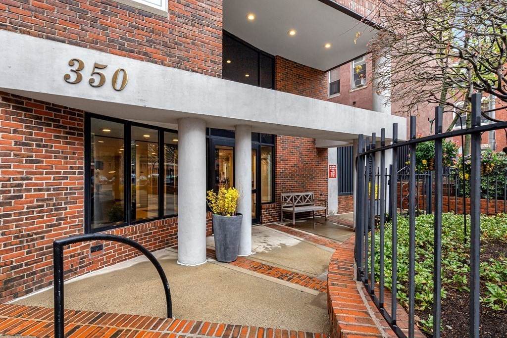 350 North Street - Photo 1