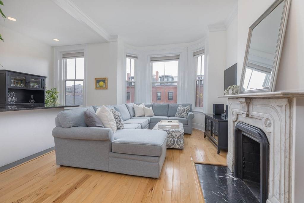 301 Shawmut - Photo 1