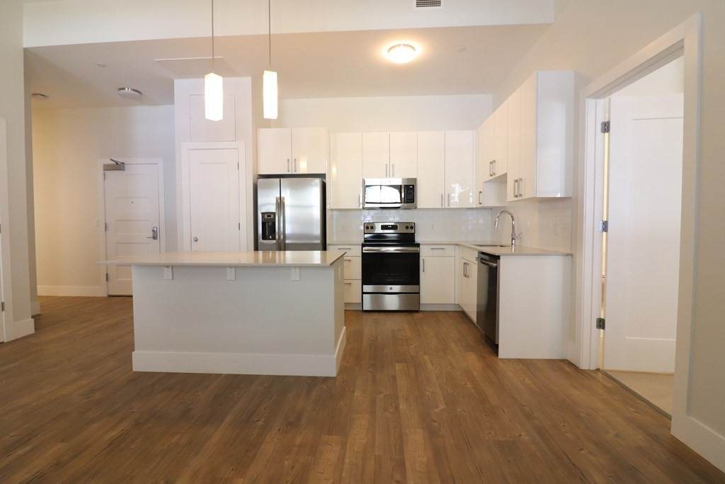 185 Washington St - Photo 1