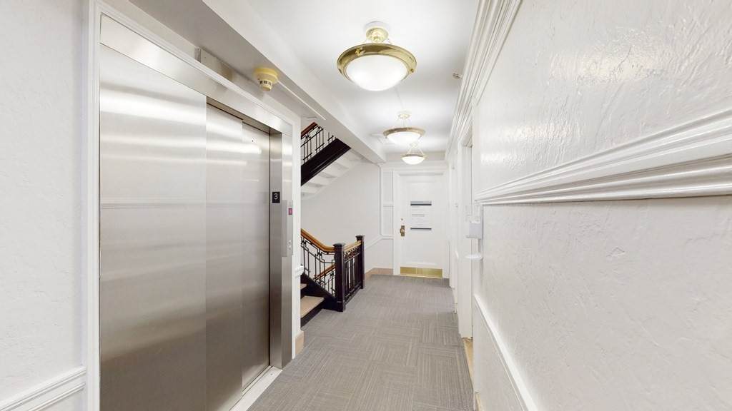 1180 Beacon St - Photo 1