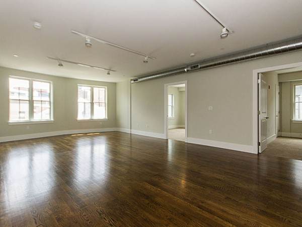10 St. George Street - Photo 1