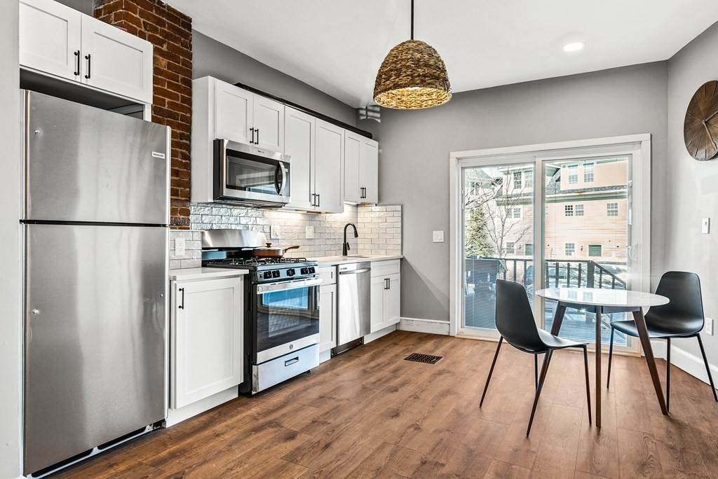 23 Fairmont Avenue - Photo 1