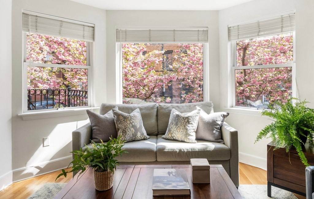 37 Symphony Rd - Photo 1