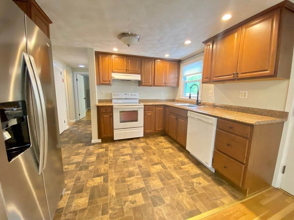 205 Nashua Road - Photo 1