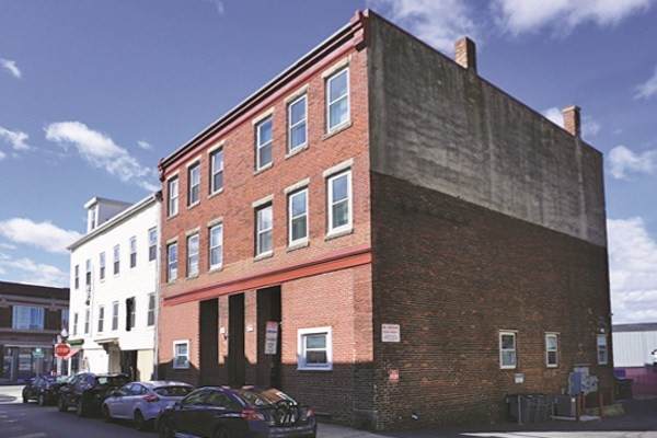 27 Lambert St - Photo 1