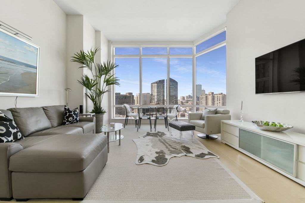 1 Franklin - Photo 1
