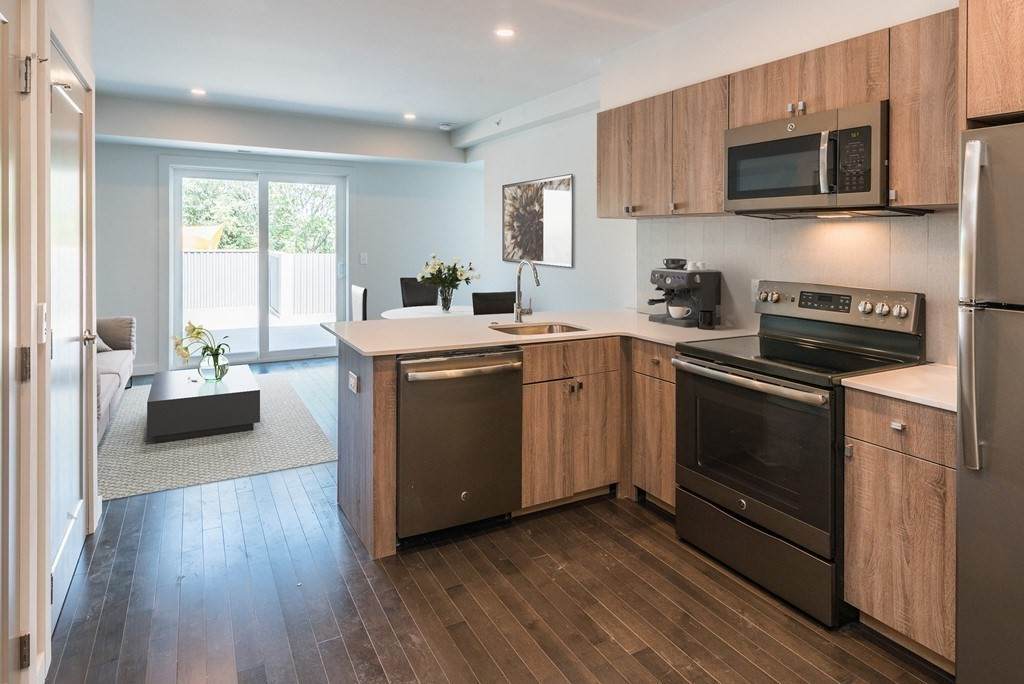 3383 Washington St. - Photo 1